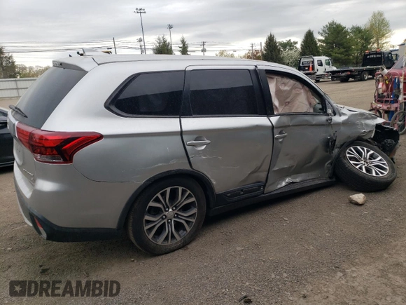 2018 Mitsubishi Outlander ES with VIN JA4AZ3A32JZ014056, listed as a Copart auction lot 53721885 with 75,336 mi miles and Salvage title. Bid and sale history available at DreamBid. Image 3.