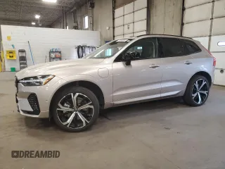 2024 Volvo XC60 Recharge Plug-In Hybrid Ultimate Dark Theme with VIN YV4H60DM1R1841800, listed as a Copart auction lot 77206064 with 1,016 mi miles and Salvage Title. Bid and sale history available at carsss.com. Image 1.