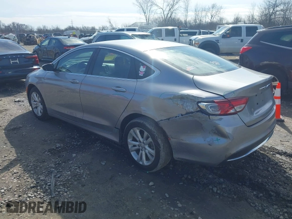 2015 Chrysler 200 Limited z VIN 1C3CCCAB1FN752554, wystawiony jako IAAI lot #41991099 z przebiegiem 105 521 mil mil oraz . Historia ofert i sprzedaży dostępna na DreamBid. Obrazek 3.