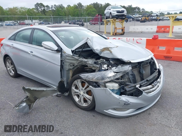 2011 Hyundai Sonata SE with VIN 5NPEC4AC9BH230381, listed as a IAAI auction lot 41781969 with 161,916 mi miles. Bid and sale history available at carsss.com. Image 6.