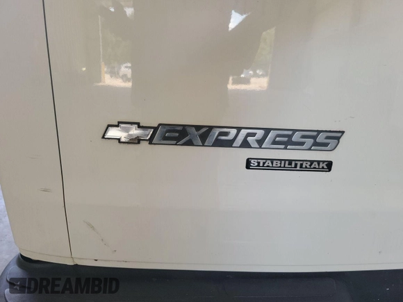 2013 Chevrolet Express Cargo with VIN 1GCWGFCA5D1141272, listed as a IAAI auction lot 42596142 with 262,421 mi miles and . Bid and sale history available at DreamBid. Image 13.