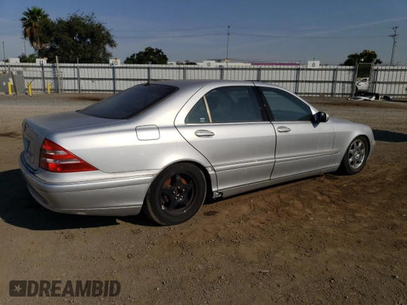 2001 Mercedes-Benz S-Class with VIN WDBNG75J81A143204, listed as a Copart auction lot 74850024 with 122,214 mi miles and Clean Title. Bid and sale history available at carsss.com. Image 3.