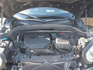 2018 MINI Countryman Cooper with VIN WMZYV5C35J3E03434, listed as a IAAI auction lot 40998800 with 133,501 mi miles and . Bid and sale history available at DreamBid. Image 10.