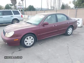 2004 Hyundai Sonata with VIN KMHWF25S84A040837, listed as a IAAI auction lot 41591528 with 76,606 mi miles. Bid and sale history available at carsss.com. Image 2.
