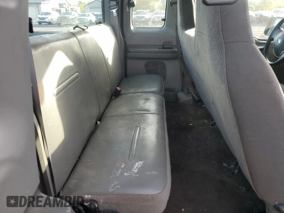 2004 Ford Super Duty F-250 XL with VIN 1FTNX21L74EB30467, listed as a Copart auction lot 72428484 with 115,177 mi miles and Clean Title. Bid and sale history available at carsss.com. Image 10.