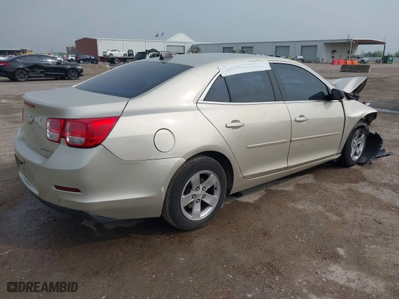 2014 Chevrolet Malibu LS with VIN 1G11B5SL2EF109656, listed as a IAAI auction lot 41946582 with 122,428 mi miles. Bid and sale history available at carsss.com. Image 4.