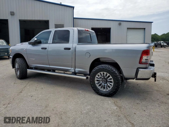 2020 Ram 2500 Tradesman z VIN 3C6UR5CL9LG252802, wystawiony jako Copart lot #65442235 z przebiegiem 316 911 mil mil oraz Czysty tytuł • Clean title. Historia ofert i sprzedaży dostępna na DreamBid. Obrazek 2.