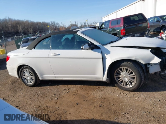 2009 Chrysler Sebring Touring with VIN 1C3LC55D09N516599, listed as a IAAI auction lot 41925339 with 164,248 mi miles and . Bid and sale history available at DreamBid. Image 14.