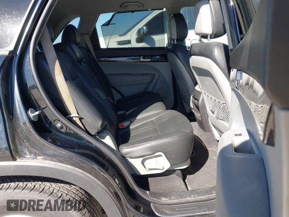 2015 Kia Sorento LX with VIN 5XYKTDA60FG607237, listed as a IAAI auction lot 41690678 with 114,380 mi miles. Bid and sale history available at carsss.com. Image 8.