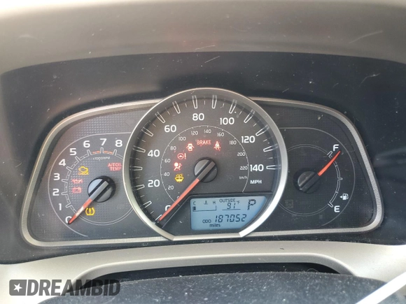 2015 Toyota RAV4 LE z VIN JTMBFREV0FJ043143, wystawiony jako Copart lot #59094375 z przebiegiem 187 052 mil mil oraz Czysty tytuł • Clean title. Historia ofert i sprzedaży dostępna na DreamBid. Obrazek 9.