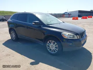 2010 Volvo XC60 3.0T with VIN YV4992DZ8A2022087, listed as a IAAI auction lot 42032484 with 162,246 mi miles. Bid and sale history available at carsss.com. Image 1.
