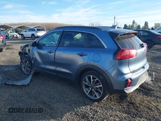 2021 Kia Niro Touring with VIN KNDCC3LC8M5480860, listed as a IAAI auction lot 41885146 with 39,677 mi miles. Bid and sale history available at carsss.com. Image 3.