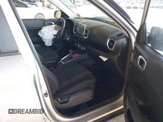 2022 Hyundai Venue Limited with VIN KMHRC8A37NU199579, listed as a IAAI auction lot 41886674 with 36,484 mi miles and . Bid and sale history available at DreamBid. Image 5.