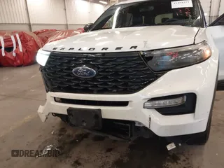 2022 Ford Explorer ST-Line with VIN 1FMSK8KHXNGB57162, listed as a IAAI auction lot 41491271 with 57,712 mi miles. Bid and sale history available at carsss.com. Image 6.