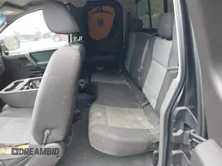 2006 Nissan Titan SE z VIN 1N6BA06B26N546547, wystawiony jako IAAI lot #42080790 z przebiegiem 235 362 mil mil oraz . Historia ofert i sprzedaży dostępna na DreamBid. Obrazek 8.