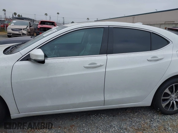 2017 Acura TLX z VIN 19UUB1F35HA010632, wystawiony jako IAAI lot #42433172 z przebiegiem 127 864 mil mil oraz . Historia ofert i sprzedaży dostępna na DreamBid. Obrazek 15.