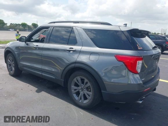 2022 Ford Explorer XLT with VIN 1FMSK7DH2NGC46747, listed as a IAAI auction lot 42379774 with 34,626 mi miles and . Bid and sale history available at DreamBid. Image 3.