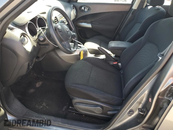 2013 Nissan Juke Nismo z VIN JN8AF5MV7DT217074, wystawiony jako Copart lot #52803785 z przebiegiem 271 403 mil mil oraz Szkoda całkowita • Salvage title. Historia ofert i sprzedaży dostępna na DreamBid. Obrazek 7.