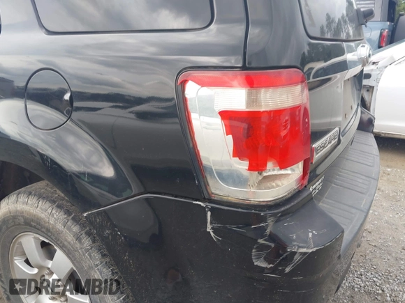 2010 Ford Escape Limited с VIN 1FMCU0E78AKA62013, выставлен на аукционе IAAI как лот 42426819 с пробегом 196 842 миль миль и . История ставок и продаж доступна на DreamBid. Изображение 12.