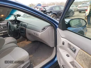 2002 Mercury Sable LS Premium with VIN 1MEHM59S02A614938, listed as a IAAI auction lot 41640570 with 86,549 mi miles and . Bid and sale history available at DreamBid. Image 5.