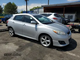 2009 Toyota Matrix S z VIN 2T1KE40E79C016082, wystawiony jako Copart lot #48547515 z przebiegiem 169 592 mil mil oraz Szkoda całkowita • Salvage title. Historia ofert i sprzedaży dostępna na DreamBid. Obrazek 4.