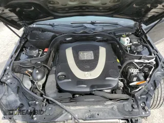 2010 Mercedes-Benz E-Class E 550 Luxury with VIN WDDHF9AB6AA120991, listed as a Copart auction lot 52893125 with 104,606 mi miles and Salvage Title. Bid and sale history available at carsss.com. Image 11.