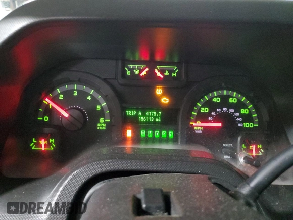 2013 Ford Econoline Passenger XL with VIN 1FBSS3BL4DDA56134, listed as a Copart auction lot 56230655 with 156,113 mi miles and Salvage title. Bid and sale history available at DreamBid. Image 9.