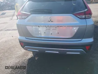 2024 Mitsubishi Eclipse Cross SE with VIN JA4ATWAA7RZ058728, listed as a IAAI auction lot 42476292 with 6,594 mi miles and . Bid and sale history available at DreamBid. Image 15.