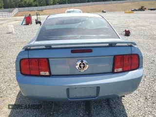 2005 Ford Mustang Deluxe z VIN 1ZVFT80N155224106, wystawiony jako Copart lot #56429875 z przebiegiem 80 238 mil mil oraz Szkoda całkowita • Salvage title. Historia ofert i sprzedaży dostępna na DreamBid. Obrazek 6.