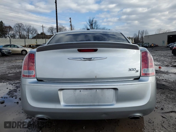 2012 Chrysler 300 S with VIN 2C3CCABG9CH313010, listed as a Copart auction lot 43516525 with 106,378 mi miles and Salvage Title. Bid and sale history available at carsss.com. Image 6.