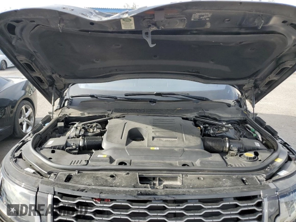 2020 Land Rover Range Rover with VIN SALGR2SU0LA572662, listed as a Copart auction lot 55976143 with 28,012 mi miles and . Bid and sale history available at DreamBid. Image 11.