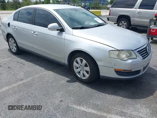 2008 Volkswagen Passat Turbo with VIN WVWJK73C88E066128, listed as a IAAI auction lot 42680974 with 115,474 mi miles and . Bid and sale history available at DreamBid. Image 1.