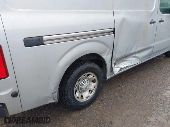 2016 Nissan NV Cargo SV z VIN 1N6BF0LY4GN807205, wystawiony jako IAAI lot #41321682 z przebiegiem 151 759 mil mil oraz . Historia ofert i sprzedaży dostępna na DreamBid. Obrazek 17.