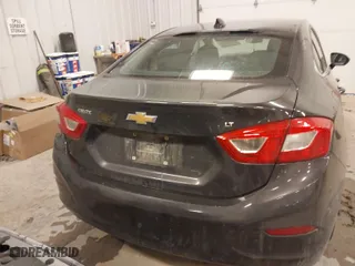 2017 Chevrolet Cruze LT with VIN 1G1BE5SM8H7226032, listed as a IAAI auction lot 41562107 with 110,620 mi miles. Bid and sale history available at carsss.com. Image 16.