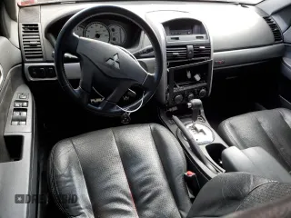 2008 Mitsubishi Galant Ralliart z VIN 4A3AB76T38E021641, wystawiony jako Copart lot #68315254 z przebiegiem 119 501 mil mil oraz Czysty tytuł • Clean title. Historia ofert i sprzedaży dostępna na DreamBid. Obrazek 8.
