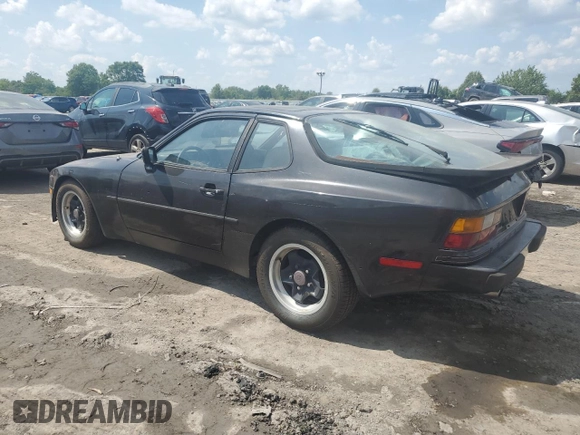 1984 Porsche 944 z VIN WP0AA0945EN462393, wystawiony jako Copart lot #60864325 z przebiegiem 97 056 mil mil oraz Czysty tytuł • Clean title. Historia ofert i sprzedaży dostępna na DreamBid. Obrazek 2.
