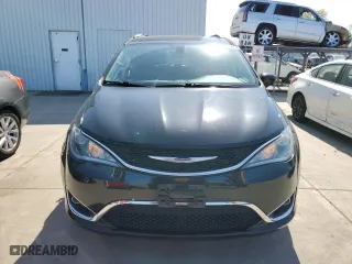 2019 Chrysler Pacifica Touring L with VIN 2C4RC1BG0KR651135, listed as a Copart auction lot 48637695 with 91,686 mi miles and Salvage Title. Bid and sale history available at carsss.com. Image 5.