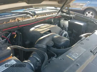 2008 Chevrolet Tahoe LTZ с VIN 1GNFC13008R192473, выставлен на аукционе IAAI как лот 41353411 с пробегом 163 581 миль миль и . История ставок и продаж доступна на DreamBid. Изображение 21.