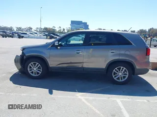2014 Kia Sorento LX with VIN 5XYKT3A66EG489204, listed as a IAAI auction lot 41871926 with 138,566 mi miles. Bid and sale history available at carsss.com. Image 15.