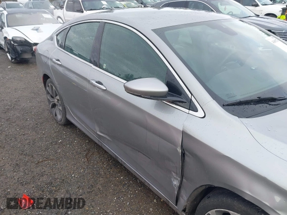 2015 Chrysler 200 C with VIN 1C3CCCCG5FN510455, listed as a IAAI auction lot 41601176 with 78,262 mi miles. Bid and sale history available at carsss.com. Image 6.