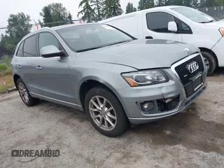2010 Audi Q5 Premium Plus z VIN WA1LKAFP1AA064359, wystawiony jako IAAI lot #42283403 z przebiegiem 175 608 mil mil oraz . Historia ofert i sprzedaży dostępna na DreamBid. Obrazek 1.