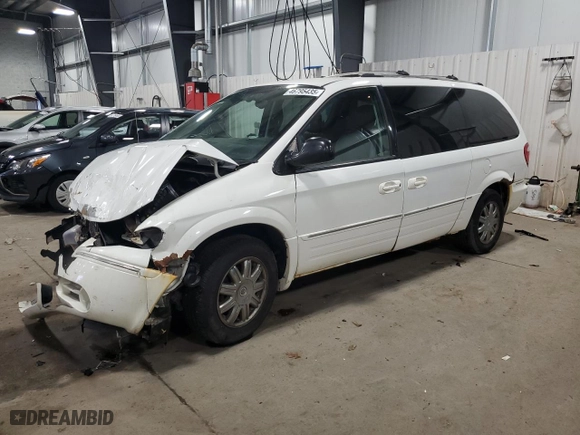 2006 Chrysler Town & Country LWB Limited with VIN 2A8GP64LX6R907363, listed as a Copart auction lot 46795435 with 226,709 mi miles and Salvage Title. Bid and sale history available at carsss.com. Image 1.