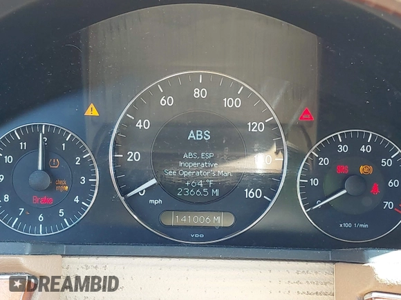 2009 Mercedes-Benz E 350 Luxury with VIN WDBUF87X69B366093, listed as a IAAI auction lot 41961373 with Not provided miles and . Bid and sale history available at DreamBid. Image 7.