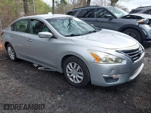2014 Nissan Altima S with VIN 1N4AL3AP2EN367135, listed as a IAAI auction lot 41920365 with 119,568 mi miles and . Bid and sale history available at carsss.com. Image 1.