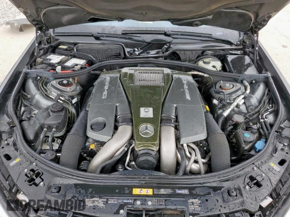 2012 Mercedes-Benz S 63 AMG z VIN WDDNG7EB1CA435991, wystawiony jako Copart lot #57146435 z przebiegiem 117 647 mil mil oraz Szkoda całkowita • Salvage title. Historia ofert i sprzedaży dostępna na DreamBid. Obrazek 11.