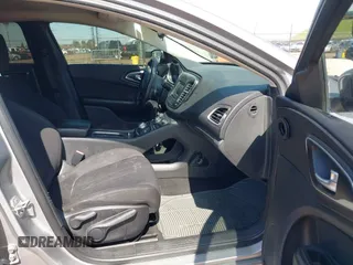2015 Chrysler 200 Limited with VIN 1C3CCCAB8FN676119, listed as a IAAI auction lot 41836634 with 172,463 mi miles. Bid and sale history available at carsss.com. Image 5.