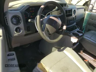 2013 Ford Econoline Cargo Commercial z VIN 1FTNE1EW8DDB19505, wystawiony jako Copart lot #61860735 z przebiegiem 300 941 mil mil oraz Czysty tytuł • Clean title. Historia ofert i sprzedaży dostępna na DreamBid. Obrazek 8.