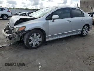 2006 Honda Civic LX z VIN 1HGFA16516L106580, wystawiony jako Copart lot #70200254 z przebiegiem 137 128 mil mil oraz Szkoda całkowita • Salvage title. Historia ofert i sprzedaży dostępna na DreamBid. Obrazek 1.