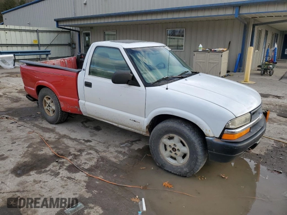 1998 Chevrolet S-10 with VIN 1GCCS14X4WK160271, listed as a Copart auction lot 80284274 with 276,924 mi miles and Salvage Title. Bid and sale history available at carsss.com. Image 4.