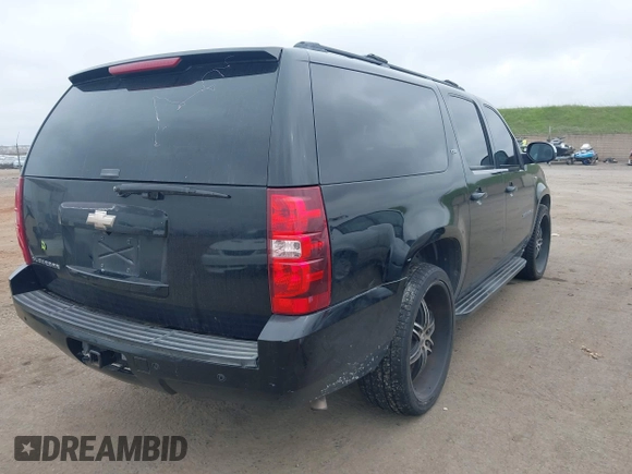 2008 Chevrolet Suburban LTZ with VIN 1GNFK163X8R216285, listed as a IAAI auction lot 41726057 with 1 mi miles. Bid and sale history available at carsss.com. Image 4.